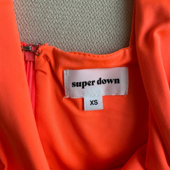 SUPERDOWN Clare cut out dress in neon orange. Size xs. Mini dress. - Picture 3 of 3